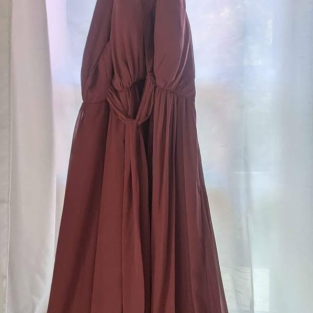 Elegant Pink Halter Maxi Dress - Picture 3 of 6